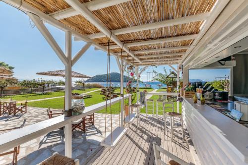 Milia Beach Apartments