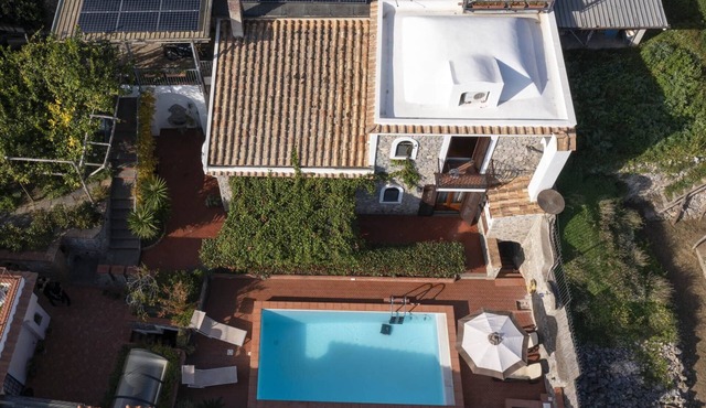 Miramare villa with pool. Amalfi Coast in Conca dei Marini
