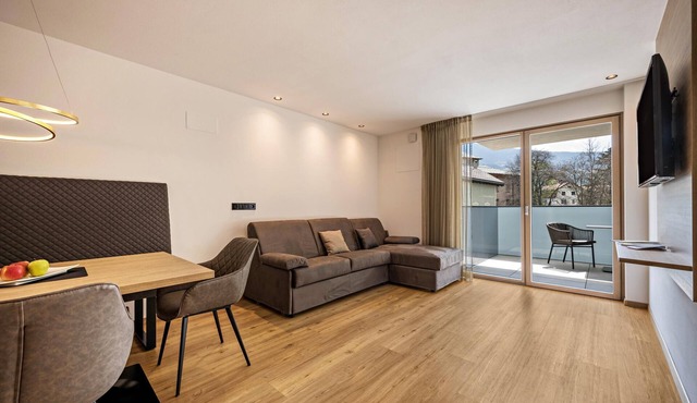 Modern Apartment "Nice 4" with Balcony in the Center of Bressanone/Brixen in Brixen
