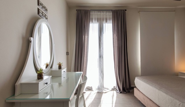 Modern Cycladic House