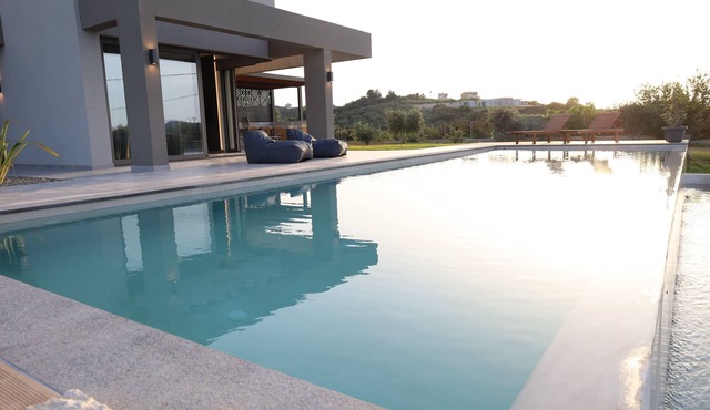 Monaco Serene Villa 4BD 4BA