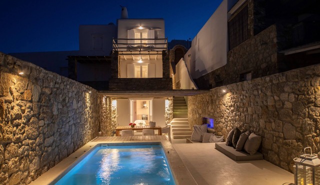 Mykonos Actor’s Villa. 2 bedrooms, private mini-pool