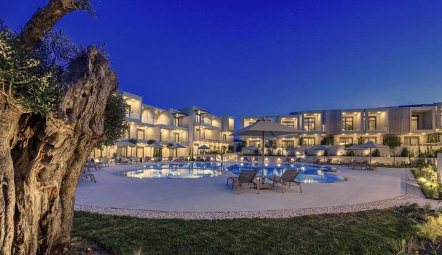 MYRON Residence