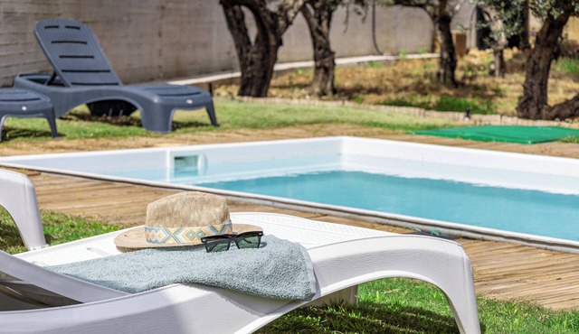 NeSo - Villa Fyllo with Pool steps from the Beach