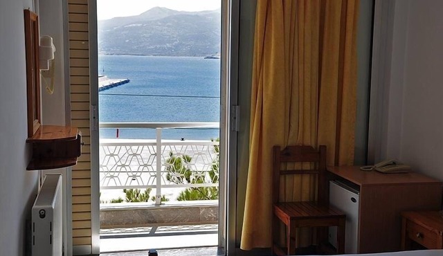 Nora Hotel