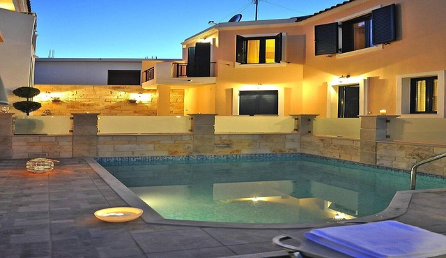 Panormo Seaside Stay with Fireplace