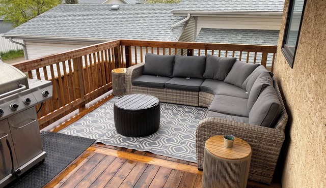 Peaceful and Inviting 4 Bedroom Bilevel House in Red Deer