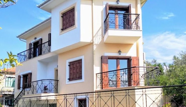 Pelion Seaside Luxury House