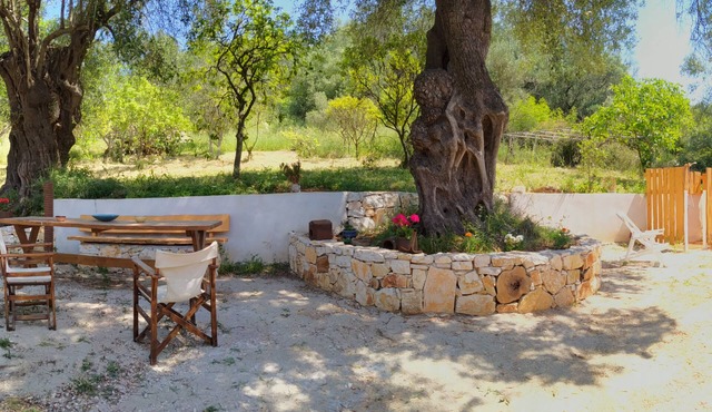 Perithia Cottage