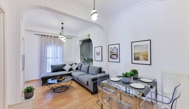 Porto Sea View Apartments - Mitropoleos