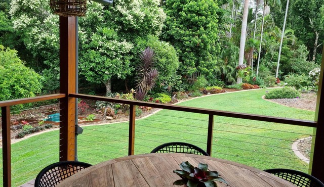 Rainbow Park Retreat - Beautiful Retreat in Peaceful Mapleton, Close to Amenities in Mapleton