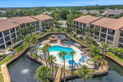 Recently updated resort condo with 2 pools, 2 balconies, ocean views, BBQ, & W/D in St. Augustine