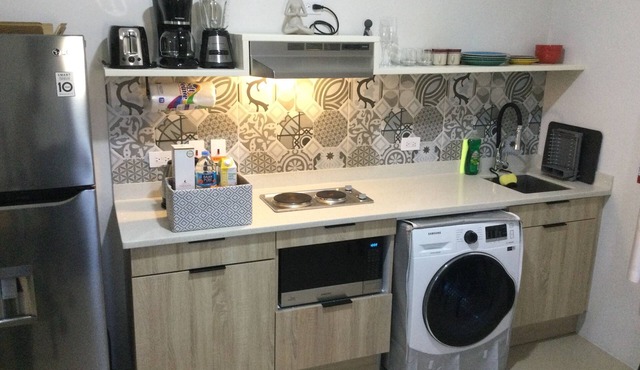 Rest/Work 1 Bedroom EnSuite, free parking on property, 10 mins by car to Warrens in Bridgetown