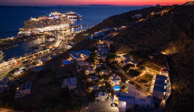 Rhenia Mykonos Hotel & Bungalows