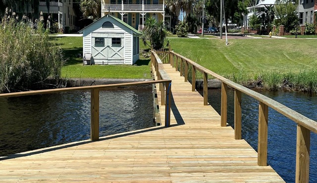 Riverfront Home with DOCK- South Historic District- Bring Your Boat! in Palatka