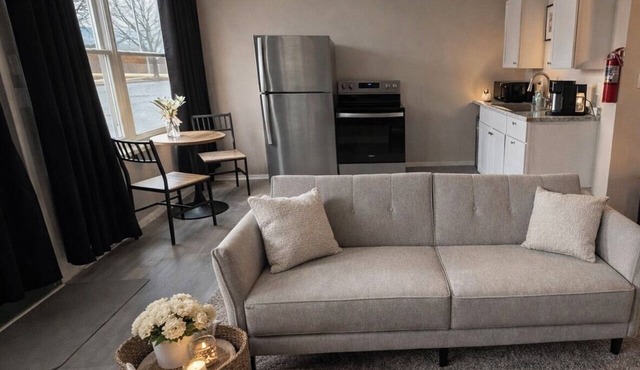 Riverside apartment in Bay City perfect for your next getaway in Bay City
