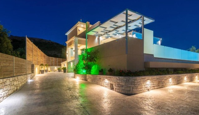 Romanza II Luxury Villa Leisure In Seclusion