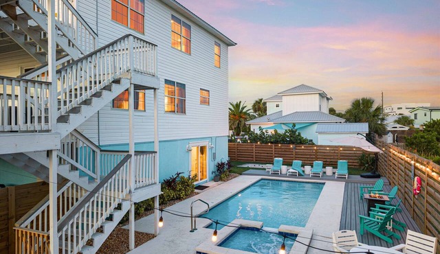 Saltwater Pool, Arcade & Hot Tub · Steps to Beach in St. Augustine