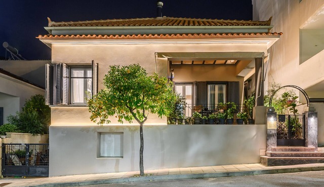 Seafalios Villa,Chania Town,no car needed, private pool