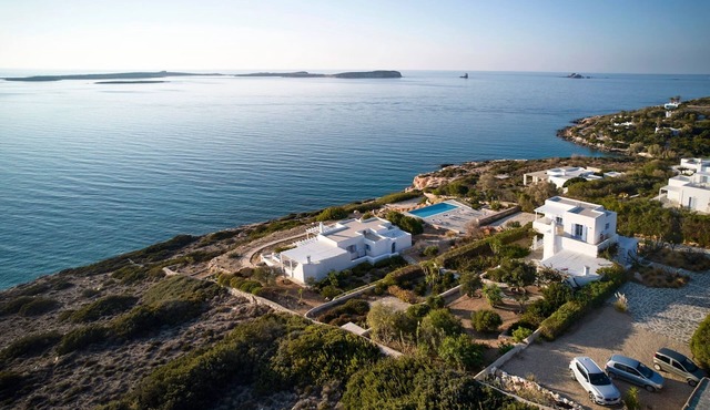 Seafront Villa Thea -Island Living-