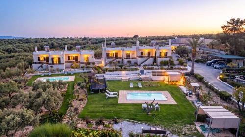 Seaside Gem near Heraklion, Villa Maro's Getaway