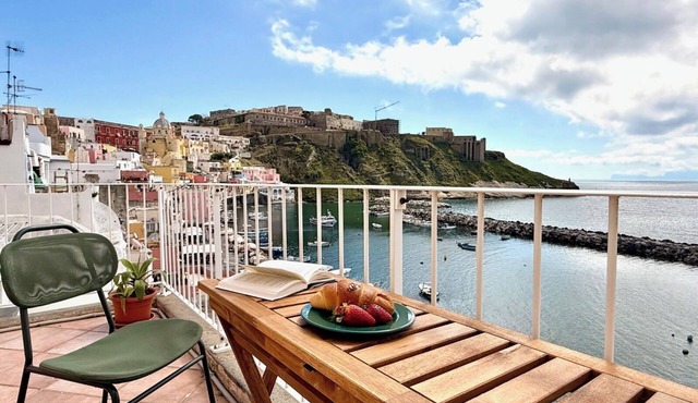 Selene's Nest, Procida in Procida