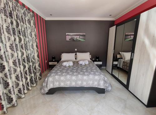 Silver Pearl Apartment