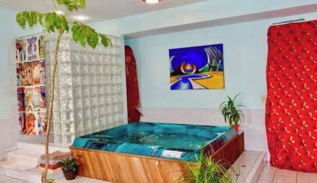 Sports complex w/Hot Tub located near Scheels Sports Park and Lincolns home! in Springfield