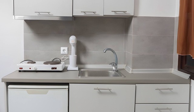 Studio Apartment '3 with Sea View-for 3 Guests' with Sea View, Wi-Fi and Air Conditioning