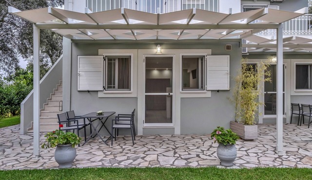 Studio Apartment 'Elaia 3' with Mountain View, Wi-Fi and Air Conditioning