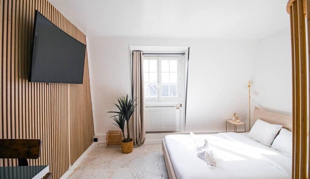 Studio for 2 People - Hotel de Ville - Marais - Paris 04 - Central in Paris