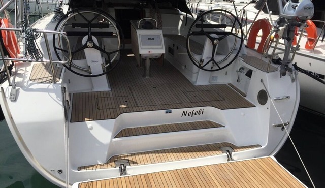 Sun-Kissed Sailing Adventure in Islas Esporadas