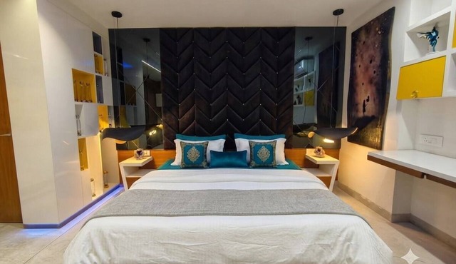 The Crystal Sanctuary - Luxury Smart Villa with Crystal Suites in Indore