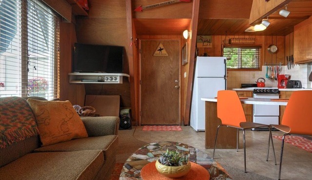 The Dude's Abode A-Frame Private Ocean Access in Otter Rock