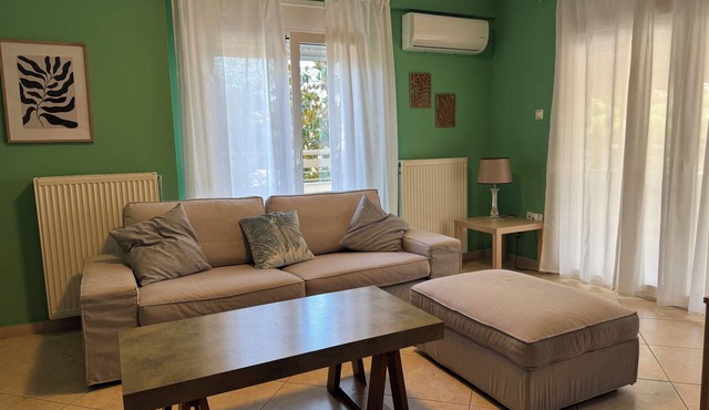 The Green Apple Stay - with free Parking