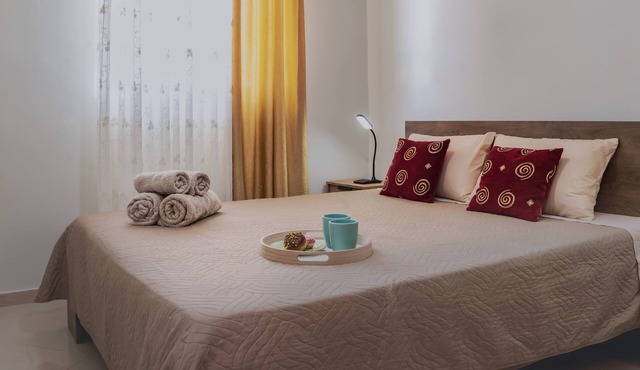 The Little Green House Two-Bedroom Apt in Kremasti