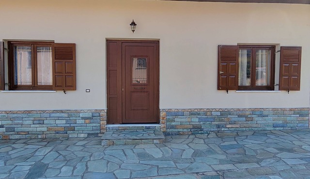 Theofania's Marble House Meteora