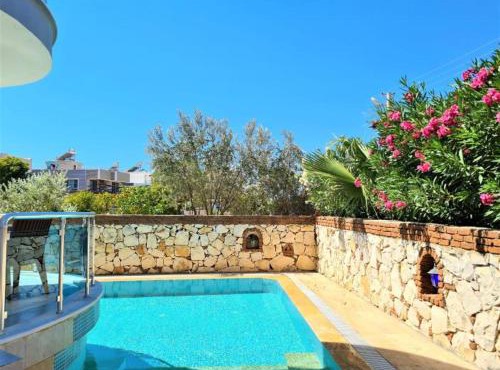 Three Bed villa, Private Pool in Didim