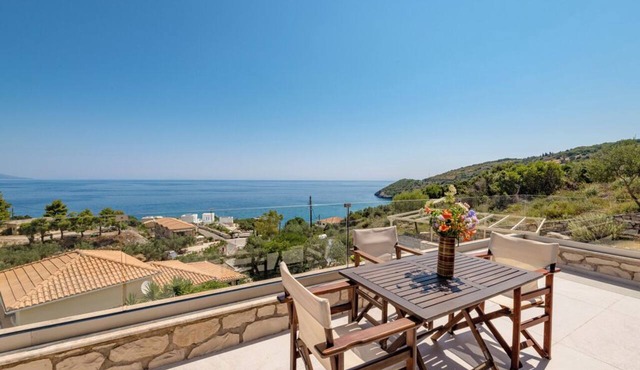 Two Bedroom Apartment with Terrace & Sea View - Villa Mare Studios