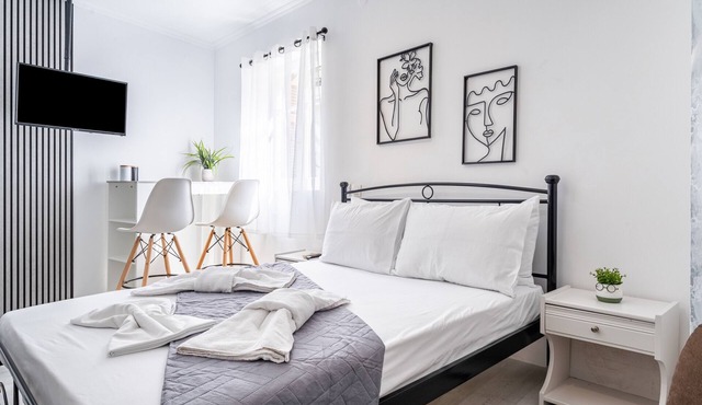 Utopia Central Apartment with Air Conditioning