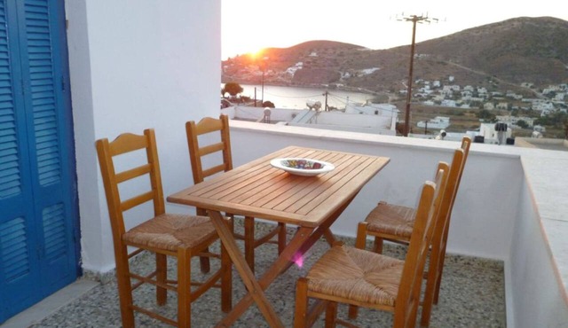 Vasilis Ios Place Room 3