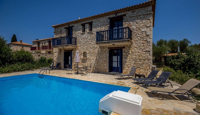 Villa Afroditi Aresti with private pool