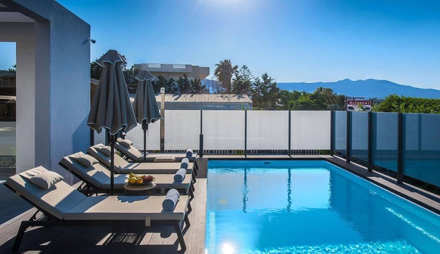 Villa Amo With Private Pool