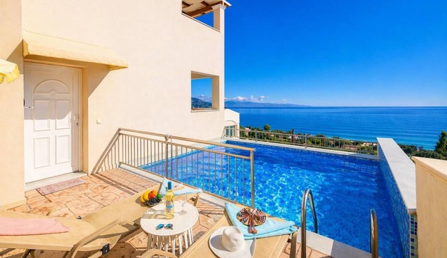 Villa Aurora - Three Bedroom Villa, Sleeps 6