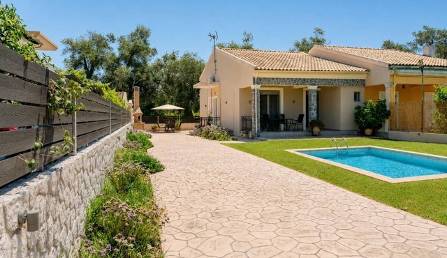 Villa Boltado - Two Bedroom Villa, Sleeps 4