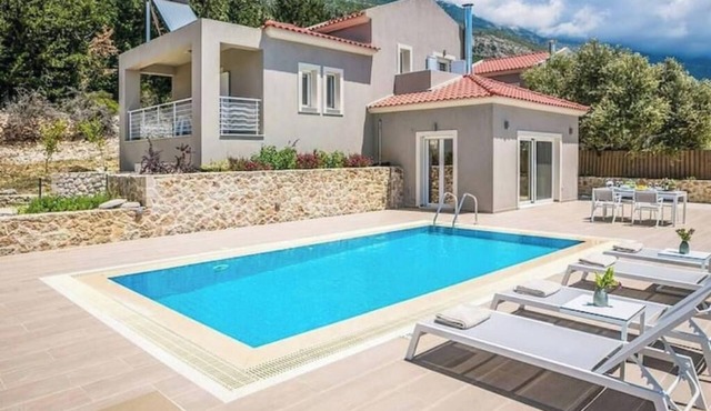 Villa Briseis 2 bedroom with fantastic views