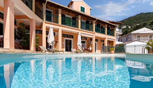 Villa Delphine by Tsiolis family ★ shared pool