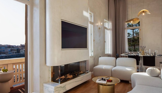 Villa Dorelia, Divine Sea Views, Furnished Balcony, Private parking, Chania