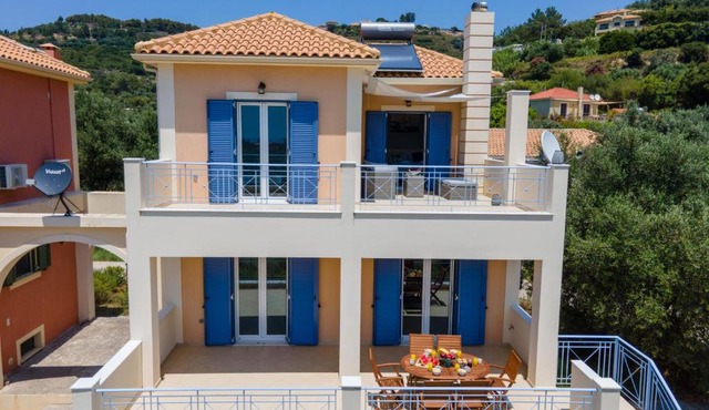 Villa Elaionas 2 in Svoronata!