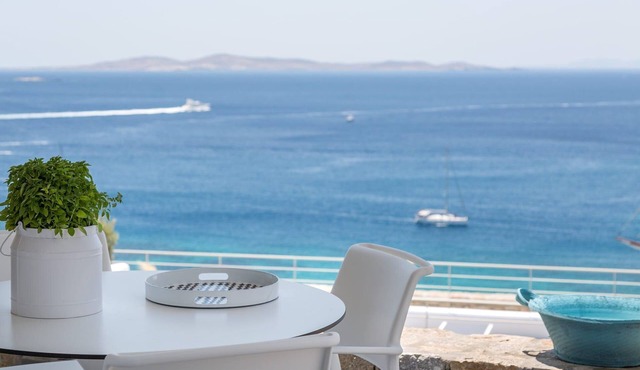 Villa Hydrionae, Divine Sea Views, Private Furnished Terrace, Shared Pool,.
